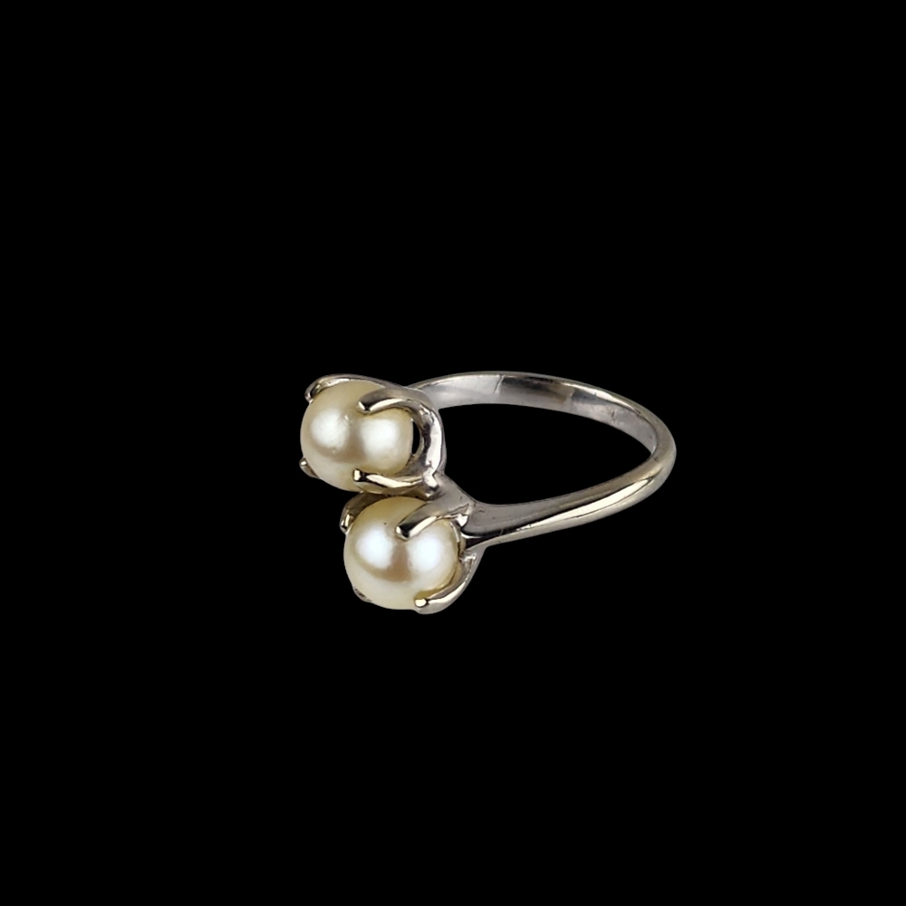 14k White Gold Double Prong Pearl Ring Size 6
